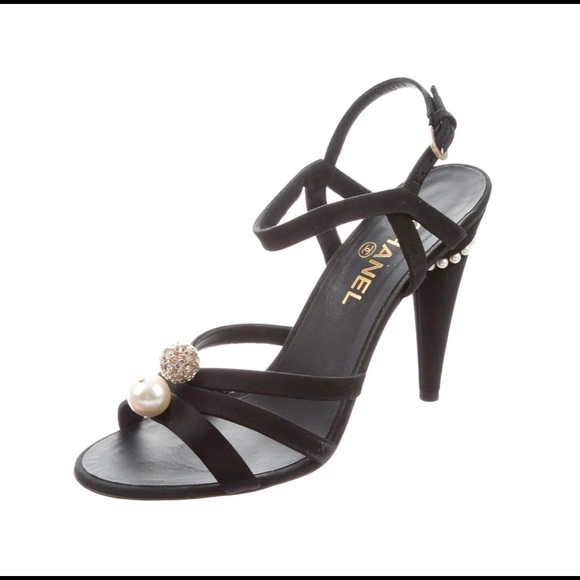 Sandals - Picture 3 of 4